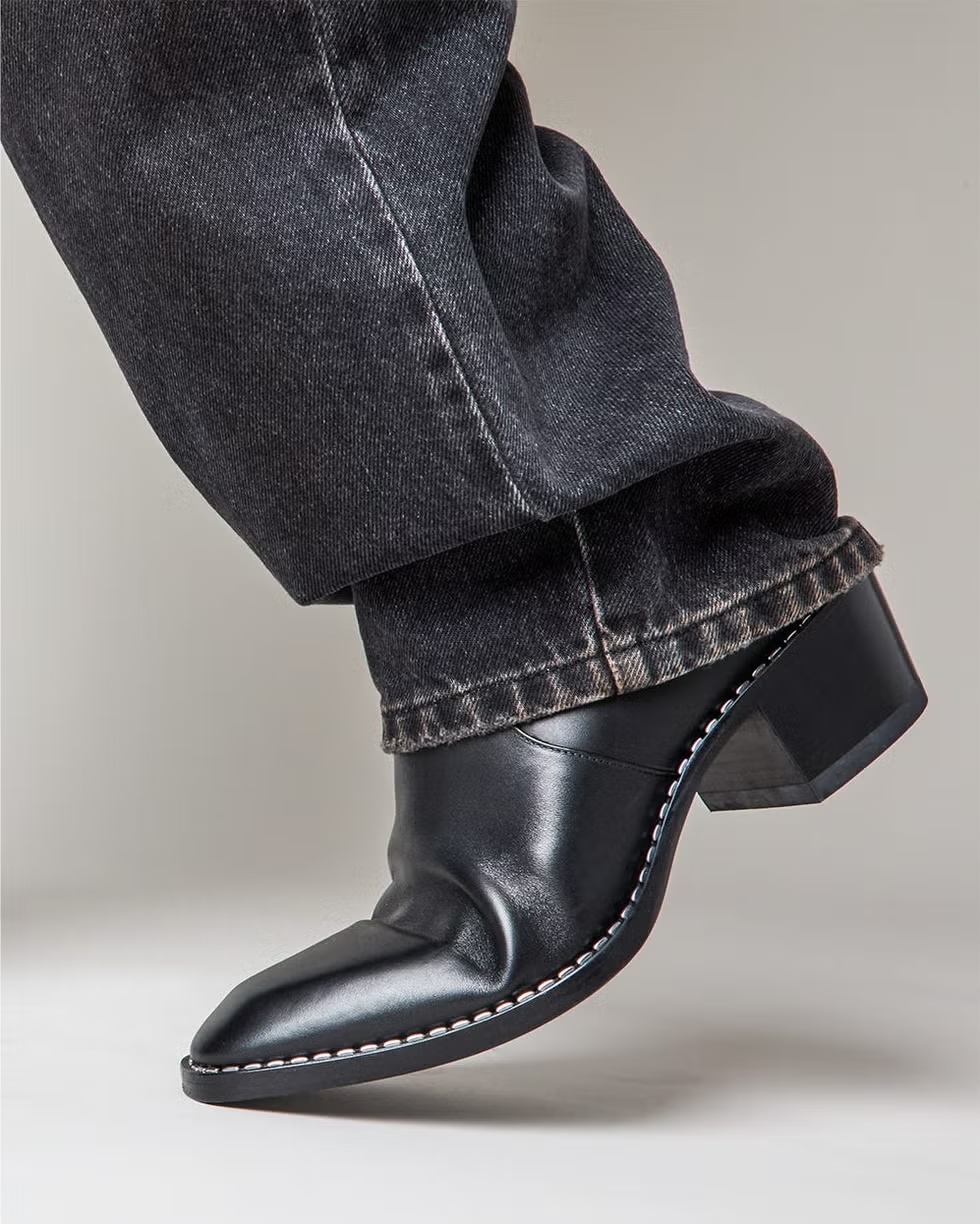 Những thương hiệu giày da nam có thể yên tâm mua online