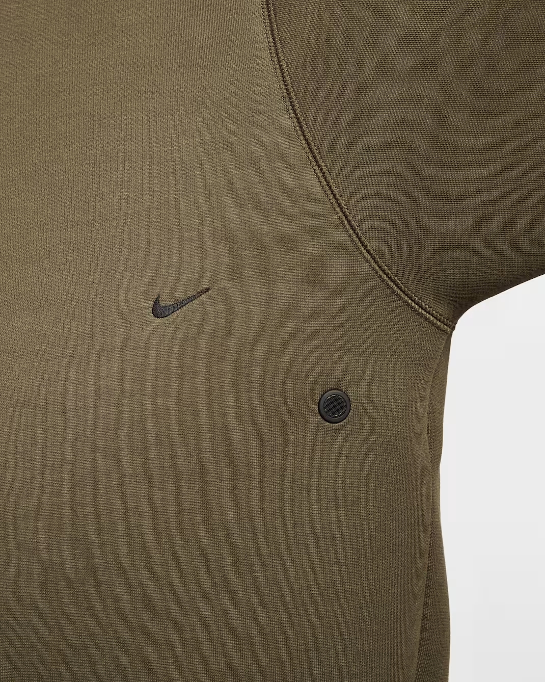 Áo Hoodie ấn tượng từ Nike 2 Áo Hoodie ấn tượng từ Nike