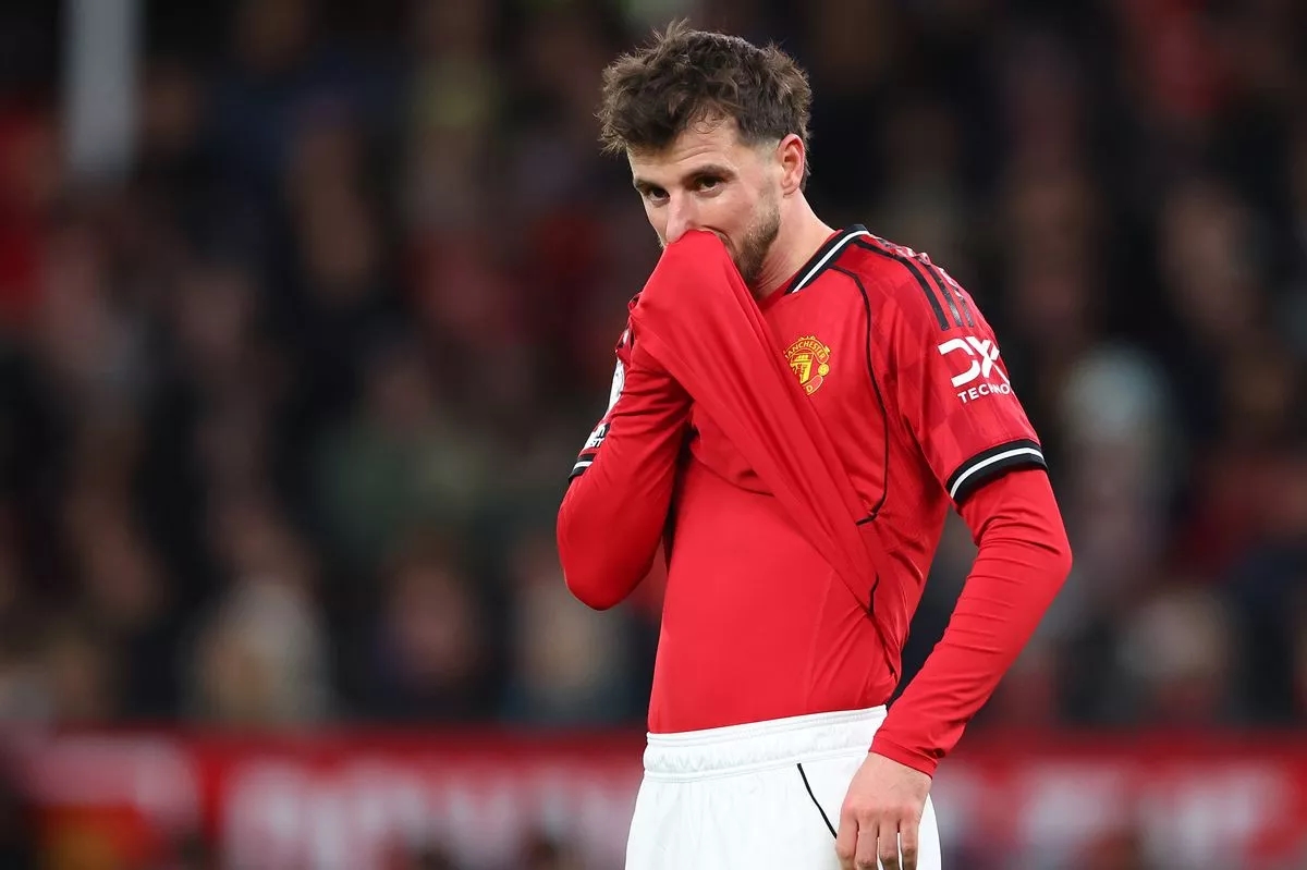 Mason Mount khiến fan MU lo lắng