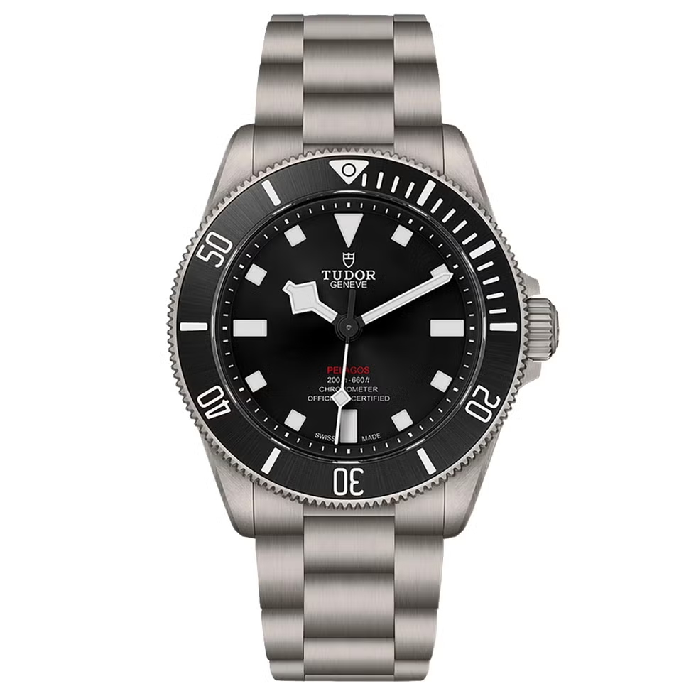 9 mẫu đồng hồ titanium đáng mua nhất năm 2025