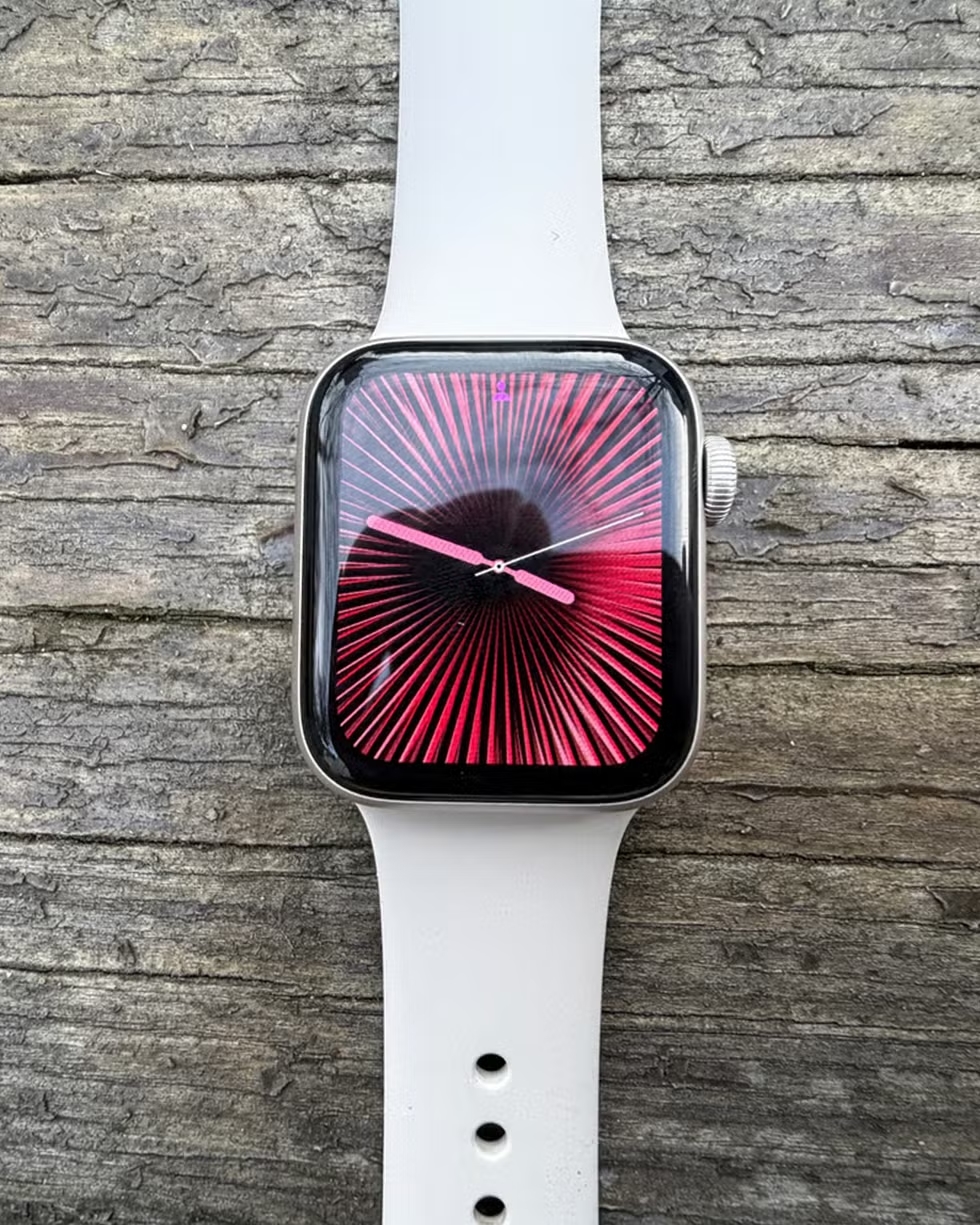 Đánh giá Apple Watch SE 3: Lựa chọn thực dụng cho đàn ông trưởng thành