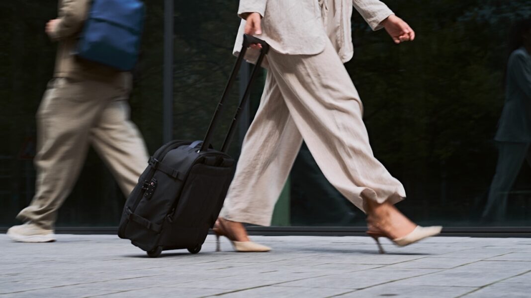 Airback Flex Ultimate: Chiếc balo sinh ra cho những chuyến bay