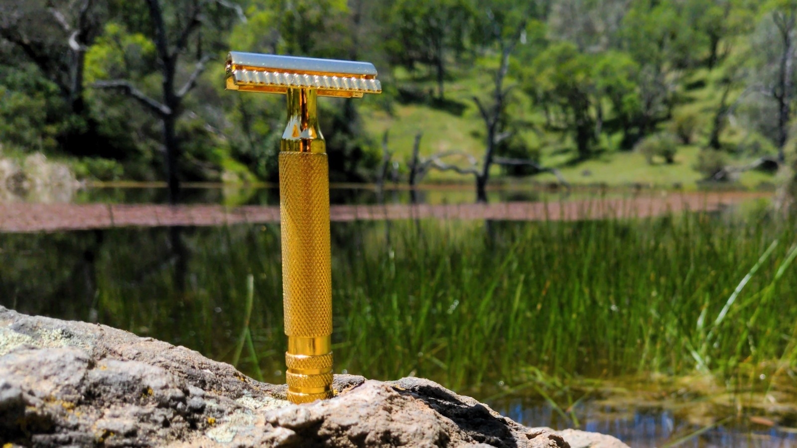 Gold Safety Razor: Chiếc dao cạo vàng dành cho quý ông 3 Gold Safety Razor: Chiếc dao cạo vàng dành cho quý ông