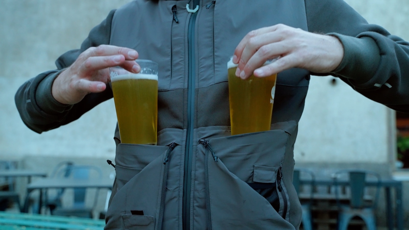 NOMADE 58: Chiếc hoodie cho người hay xách ba lô đi khắp nơi