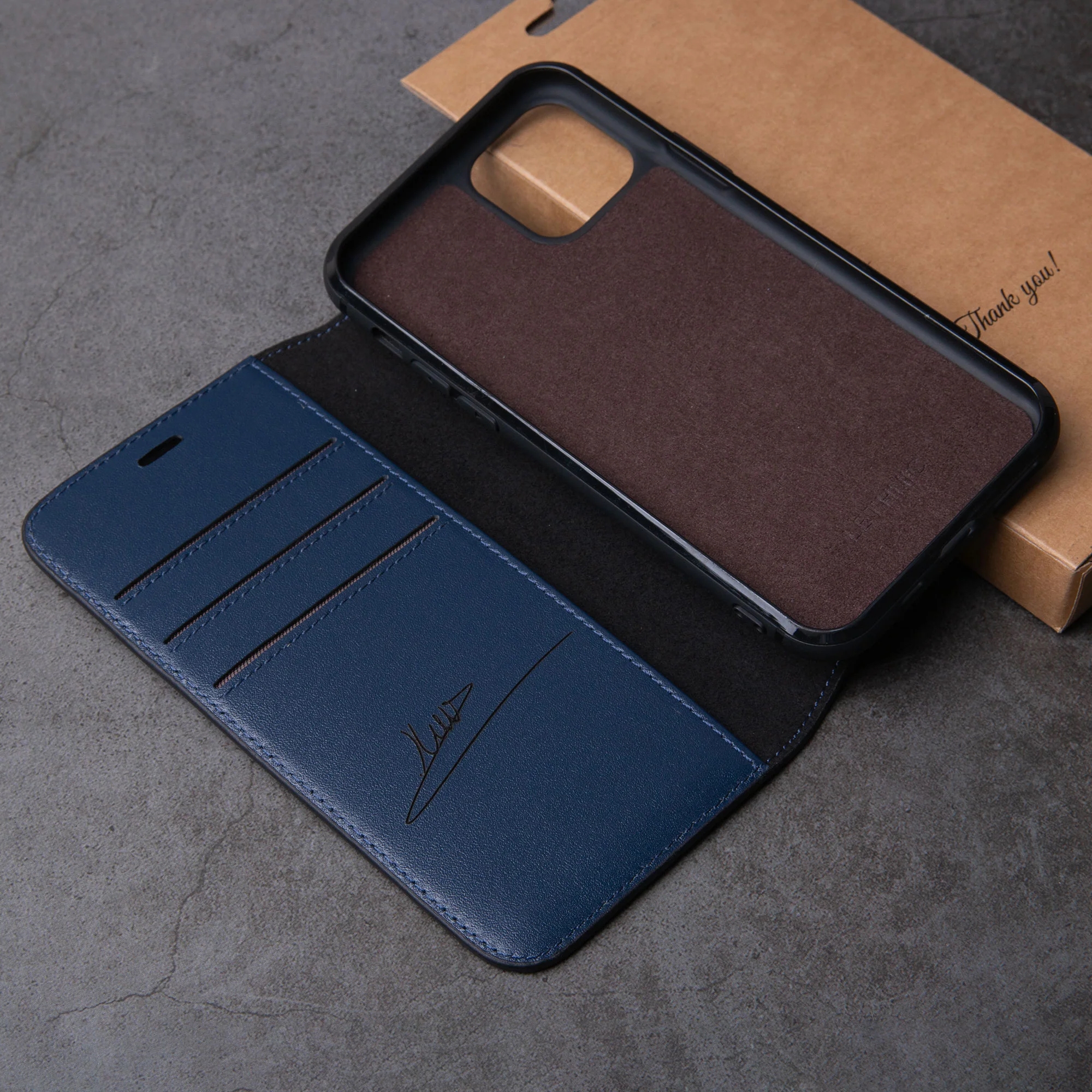 Ốp lưng kèm ví Flip Cover iPhone 17 Series: Món này sinh ra cho mấy ông hay “quên ví” 6 Ốp lưng kèm ví Flip Cover iPhone 17 Series: Món này sinh ra cho mấy ông hay “quên ví”