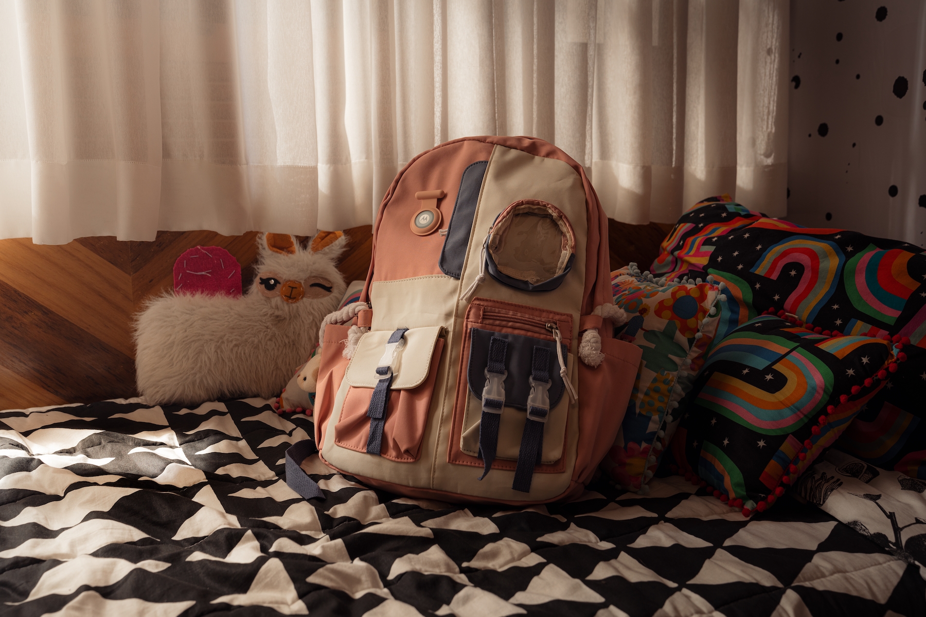 Moto Tag 2 nâng cấp “nhẹ tay” nhưng trúng điểm yếu lớn nhất 2 Moto Tag 2 nâng cấp “nhẹ tay” nhưng trúng điểm yếu lớn nhất