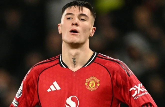 Quỷ đỏ sai quá sai