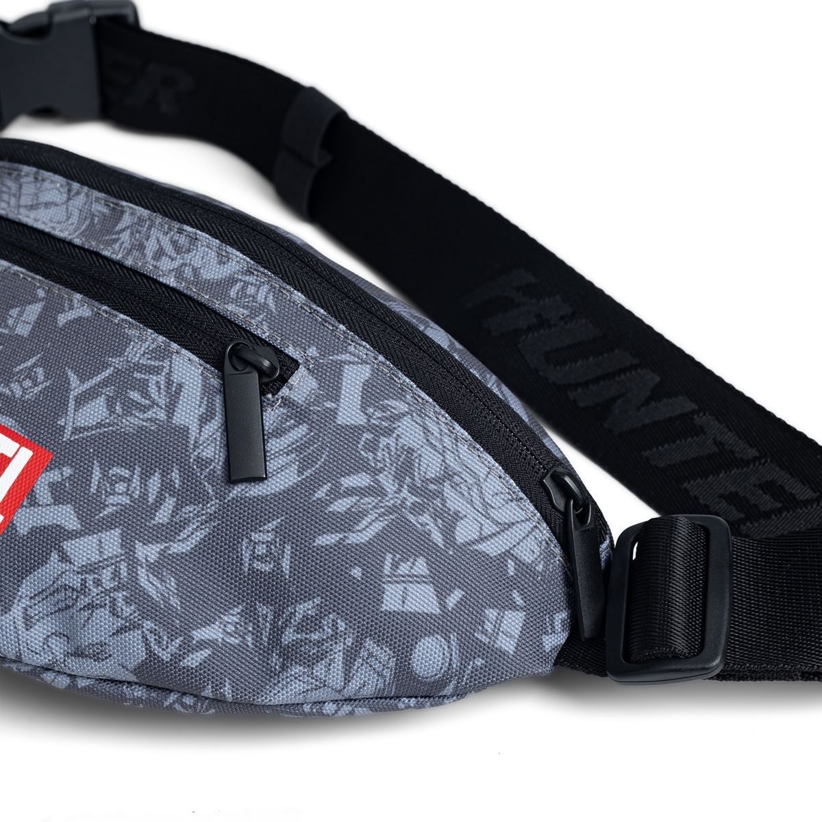 Túi đeo chéo Biti's Hunter Marvel review: Đeo lên là ra chất đường phố liền 3 Túi đeo chéo Biti’s Hunter Marvel review: Đeo lên là ra chất đường phố liền