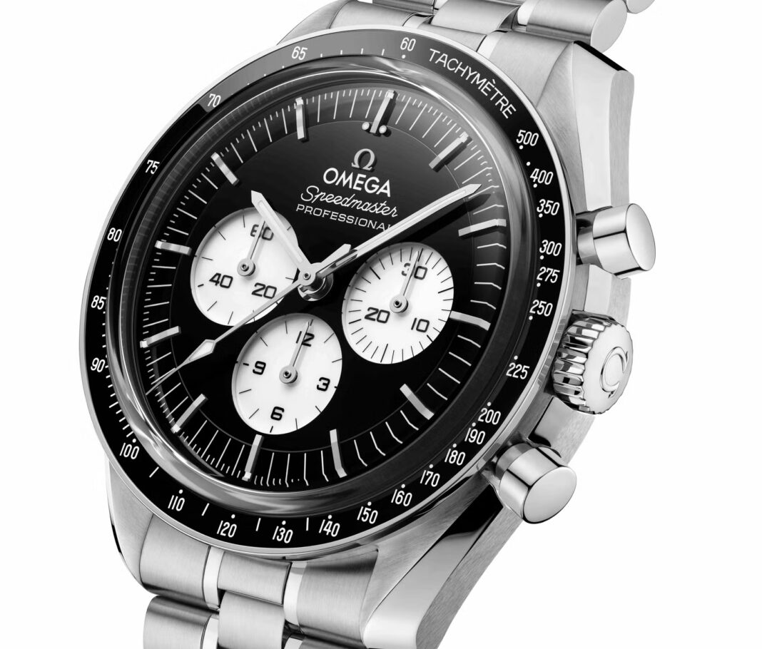 Speedmaster 2026: Omega chỉ đổi màu nhưng ‘chất’