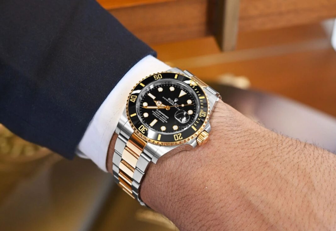 Rolex Submariner Date 126613LN: Biểu tượng lặn biển khoác áo vàng đẳng cấp