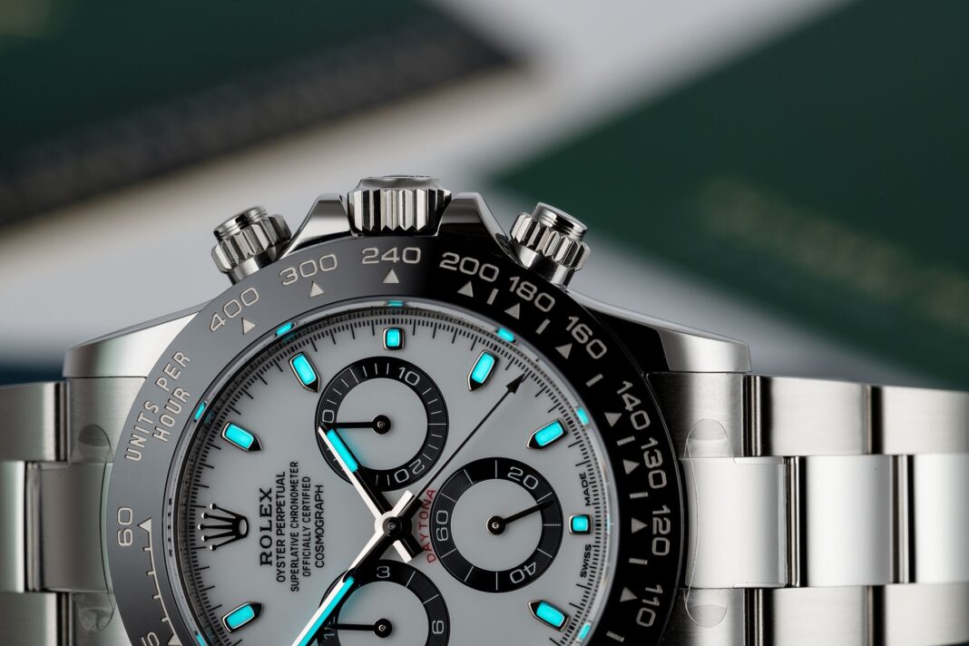 Rolex lại tăng giá đầu năm 2026