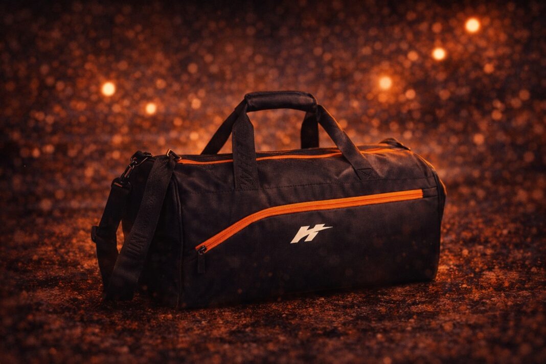 Túi xách thể thao Biti’s Hunter màu đen 529,000đ có đáng mua?