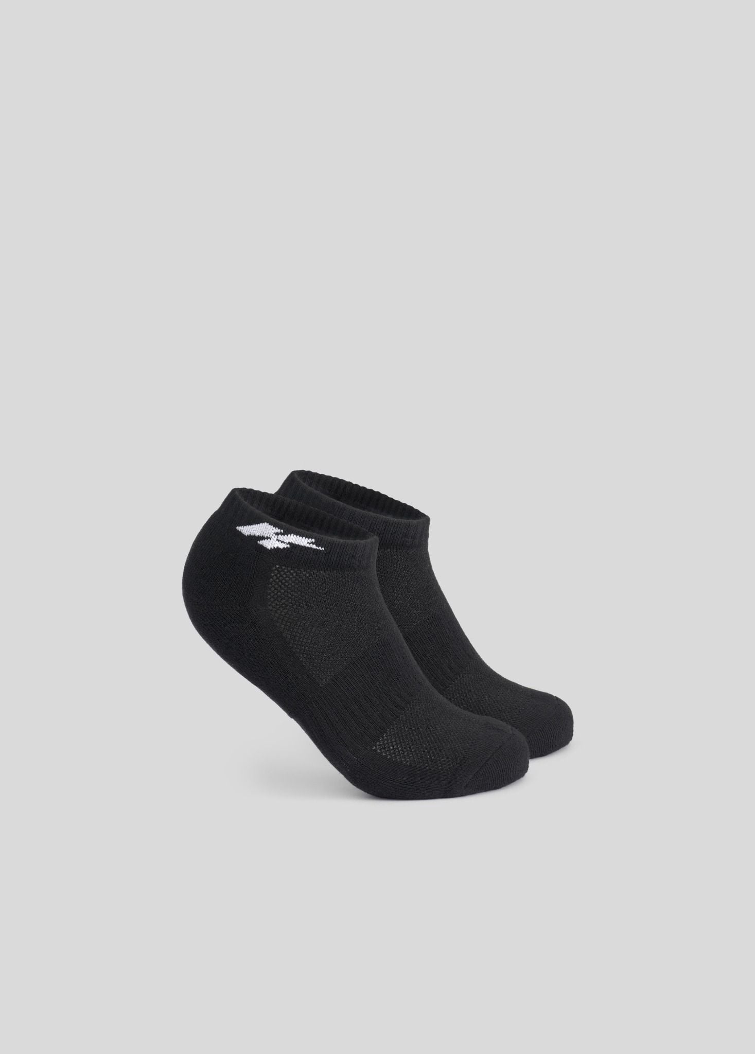 Vớ cổ chân Biti’s Hunter Original H màu đen mang cả ngày oke không?