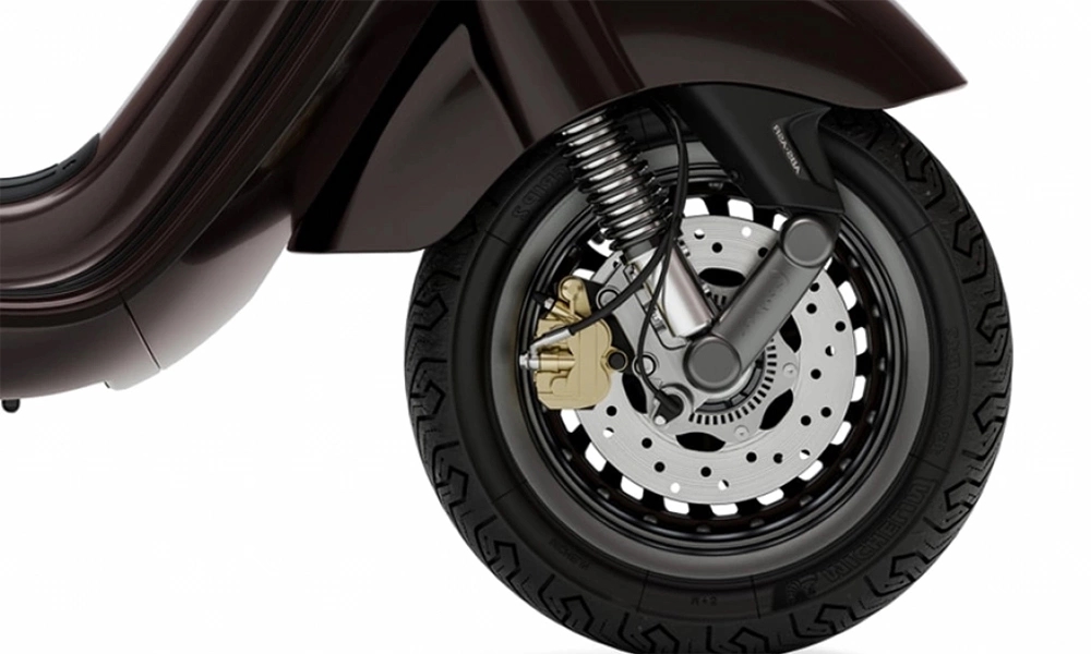 Đánh giá Vespa 946 Horse: Không vì số đông