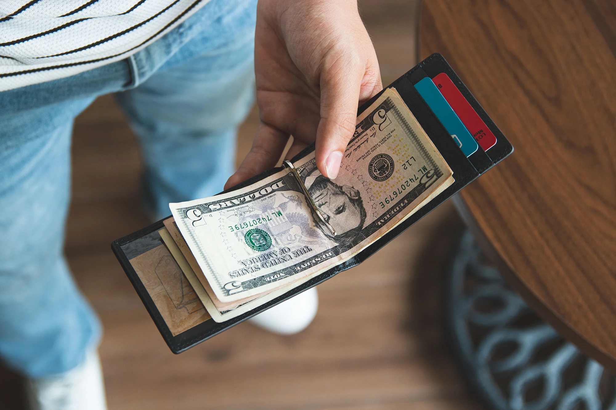 Ví kẹp tiền HOPEN Money Clip Series 02: Chuyện từ cái ví cấn mông ‘khó chịu vô cùng’