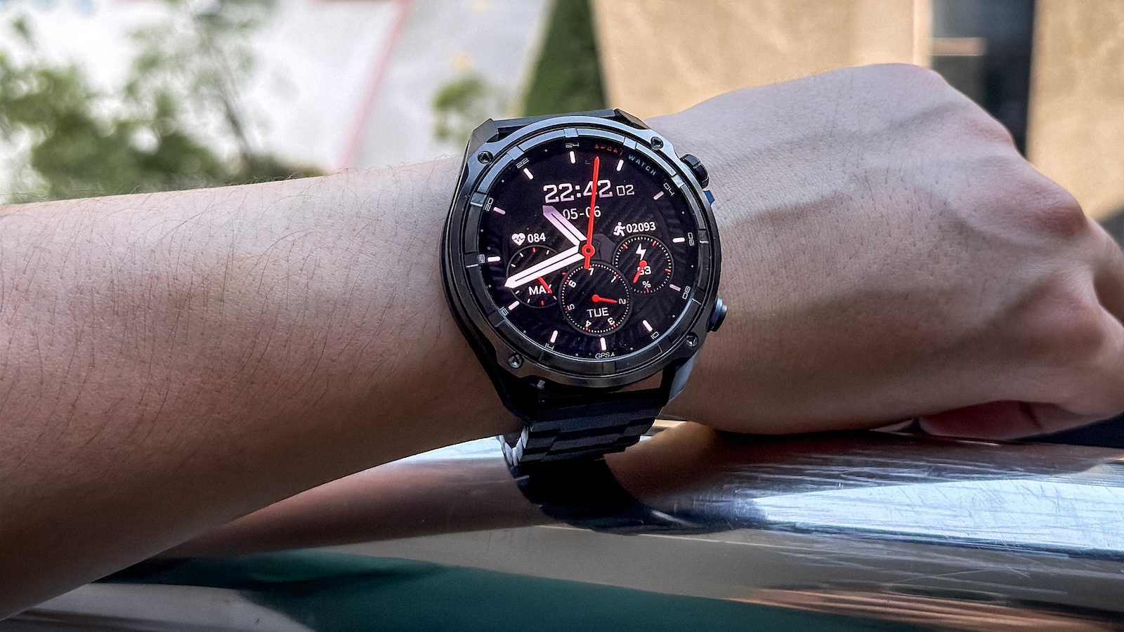 DTNO.1 Tank T5: Đồng hồ “nồi đồng cối đá” cho người mê đi xa