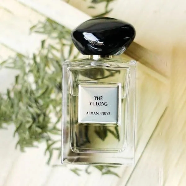 Giorgio Armani Privé Thé Yulong EDT: Mùi trà sang xịn dành cho anh em thích sạch sẽ