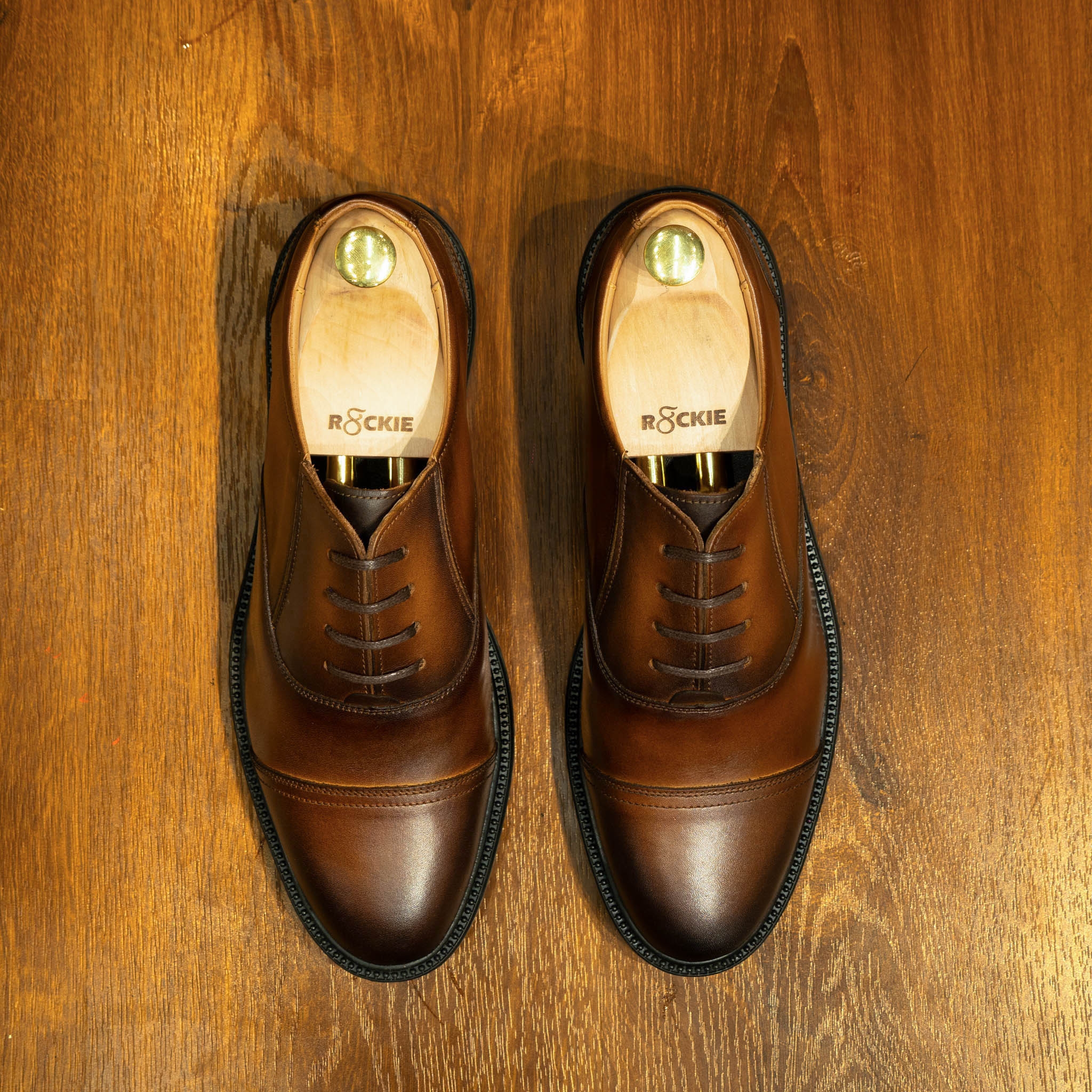 Giày Oxford Remy Martin có hợp với đàn ông bận rộn không?