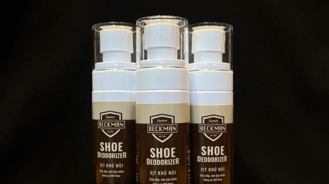 Review bình xịt khử mùi giày Beckman sau thời gian dùng