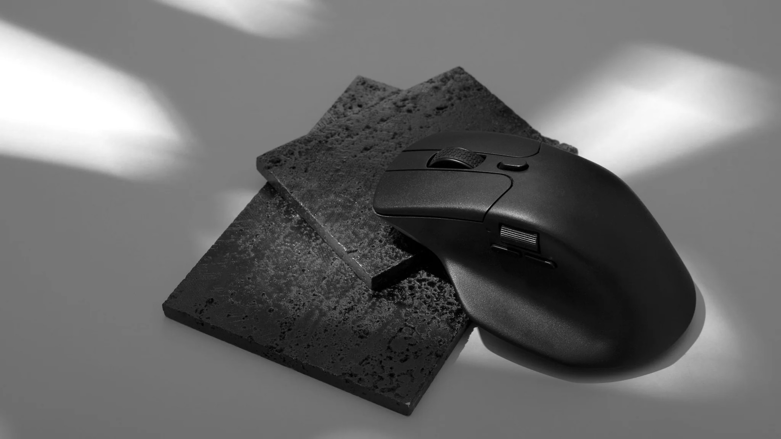 Keychron M6: Làm việc nặng, chiến game ổn