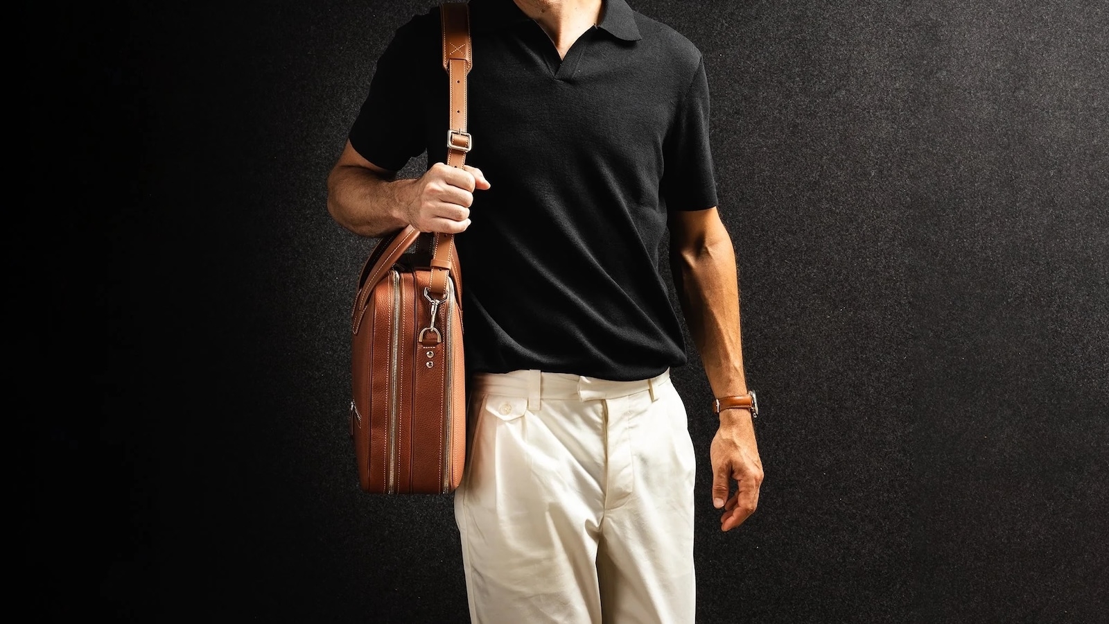 Lundi 36-hr Leather Briefcase TILIO II Cognac: Cặp da cao cấp cho doanh nhân hiện đại 1 Lundi 36-hr Leather Briefcase TILIO II Cognac: Cặp da cao cấp cho doanh nhân hiện đại