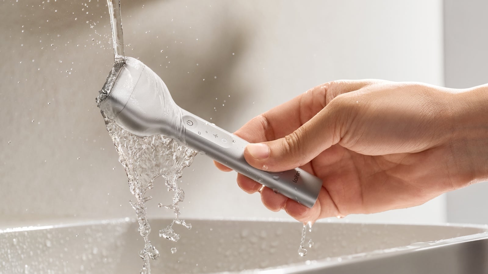 Laifen T1 Pro: Máy cạo râu điện nhỏ gọn cho anh em bận rộn