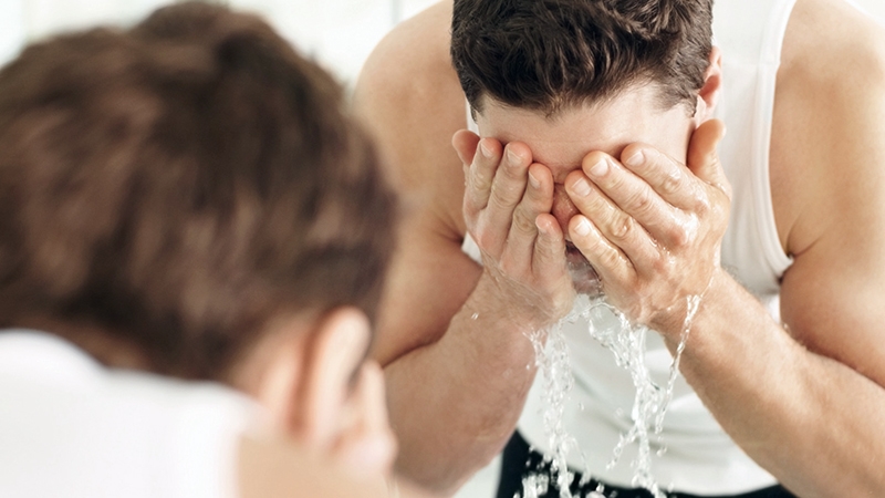 Hướng dẫn cạo râu open comb đúng kỹ thuật