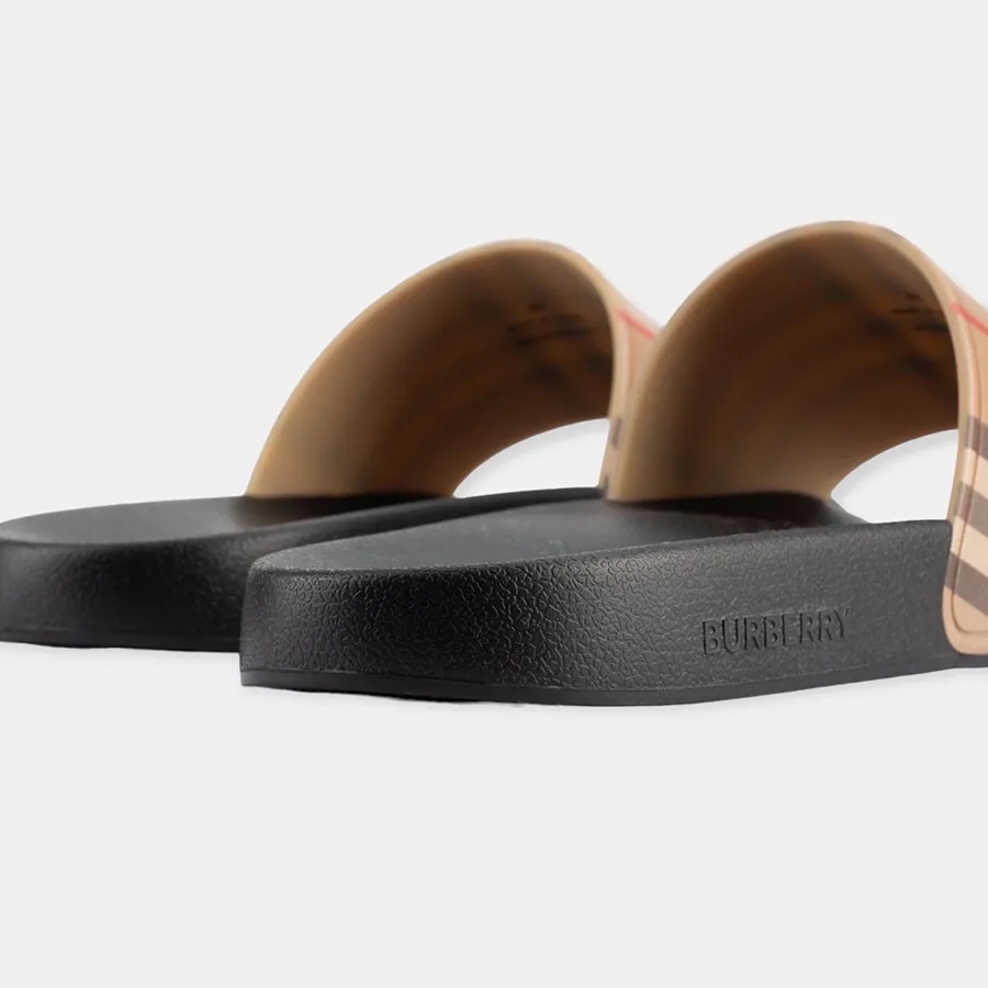 Dép Burberry Vintage Check Slides 8023965 đen be: Chất Anh Quốc thanh lịch 2 Dép Burberry Vintage Check Slides 8023965 đen be: Chất Anh Quốc thanh lịch