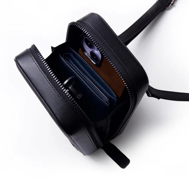 Trải nghiệm túi đeo chéo vuông Crossbody Bag SOWER 1 Trải nghiệm túi đeo chéo vuông Crossbody Bag SOWER