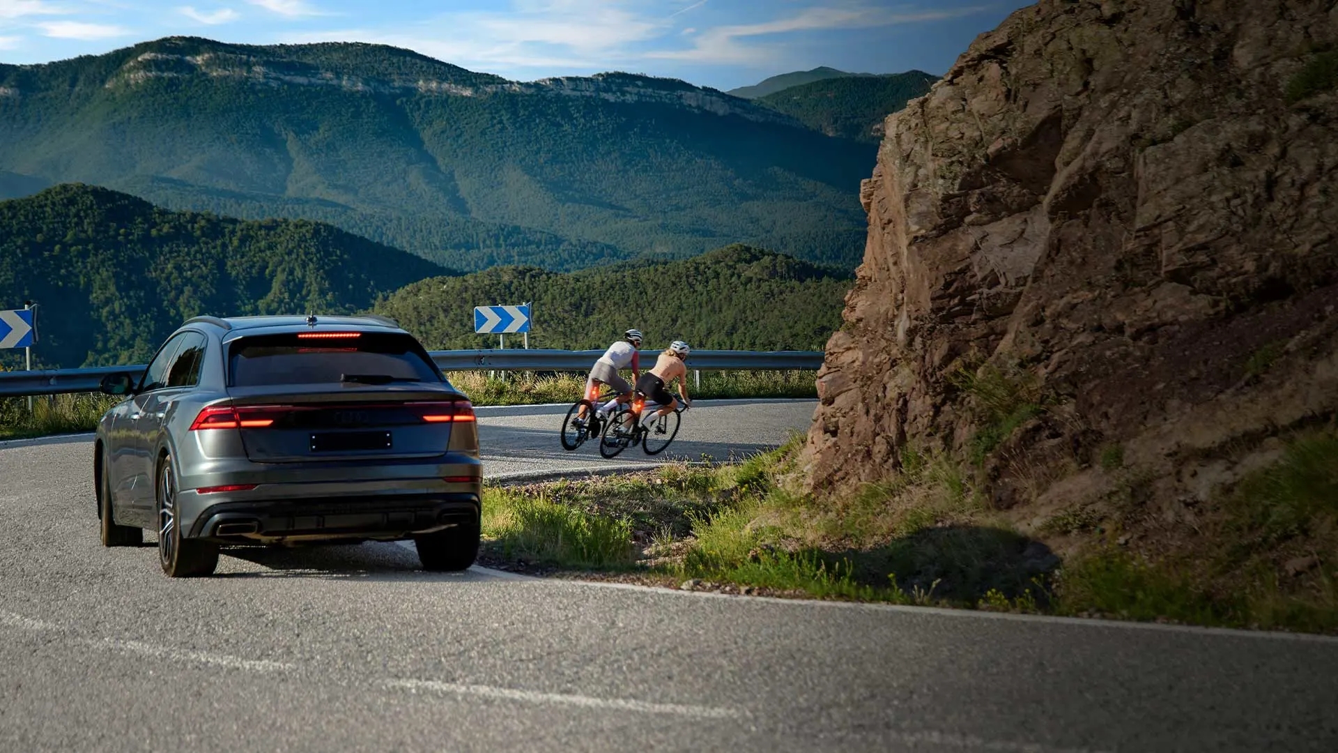 Đánh giá Varia RearVue 820 – Đèn hậu tích hợp radar cho anh em đi xe đạp