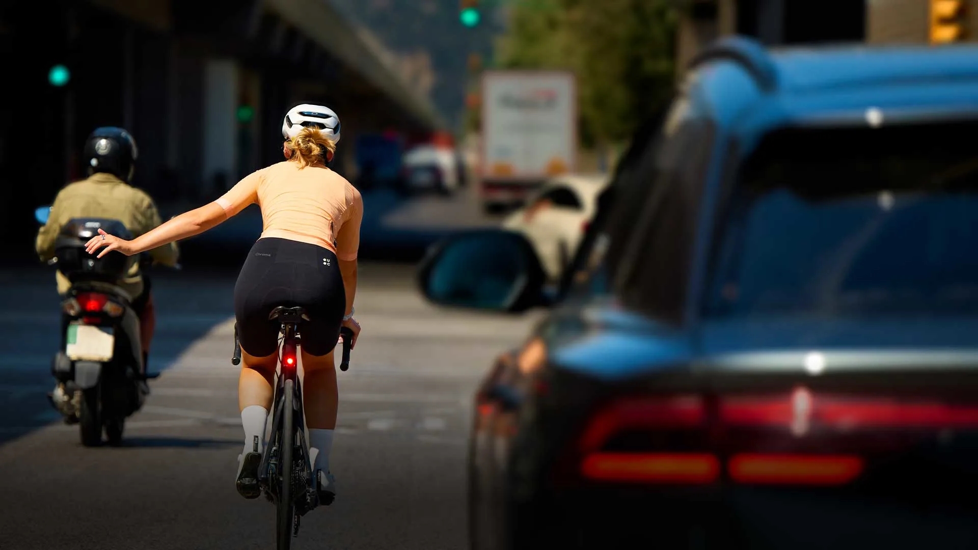 Đánh giá Varia RearVue 820 – Đèn hậu tích hợp radar cho anh em đi xe đạp