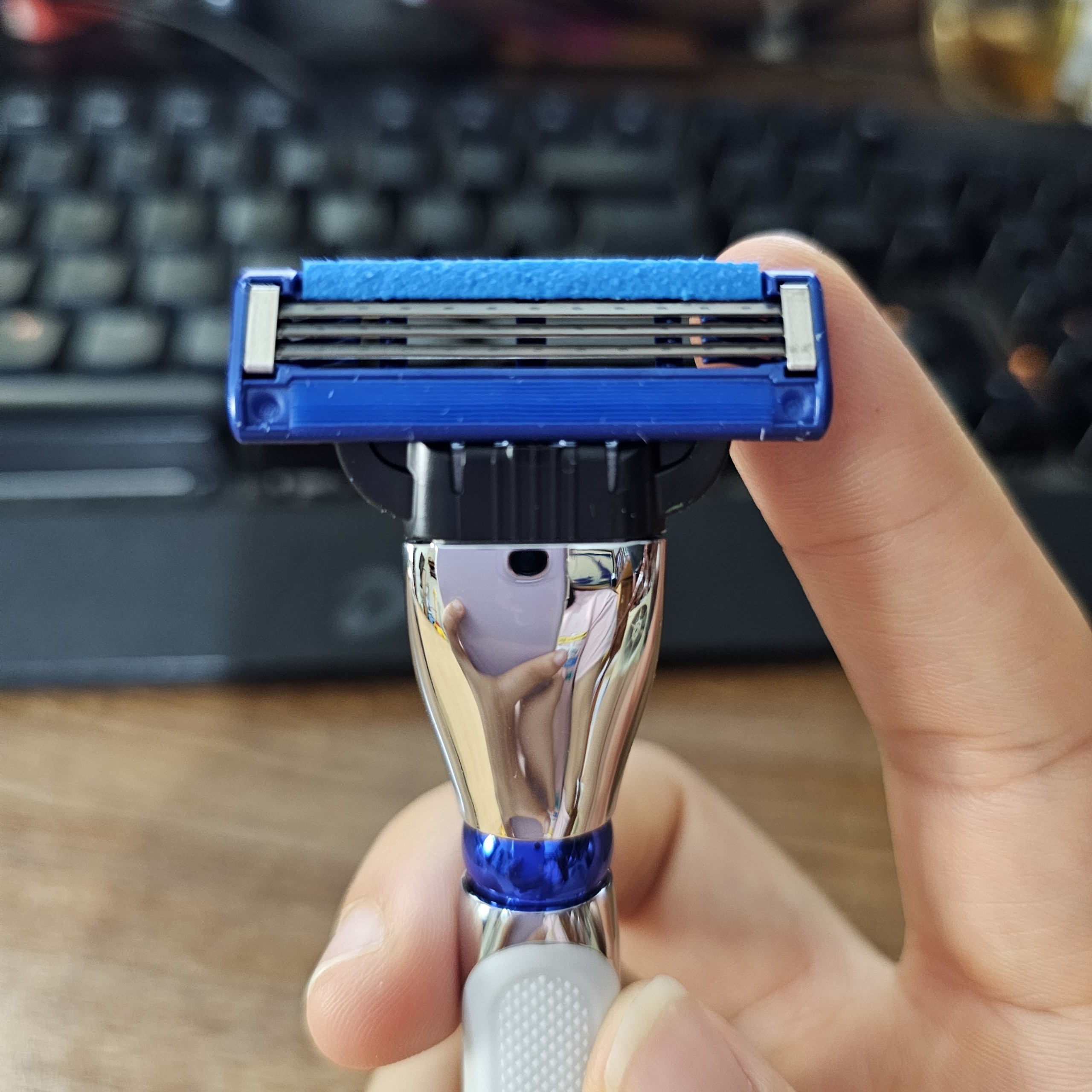 Phân loại dao cạo râu thông dụng hiện nay