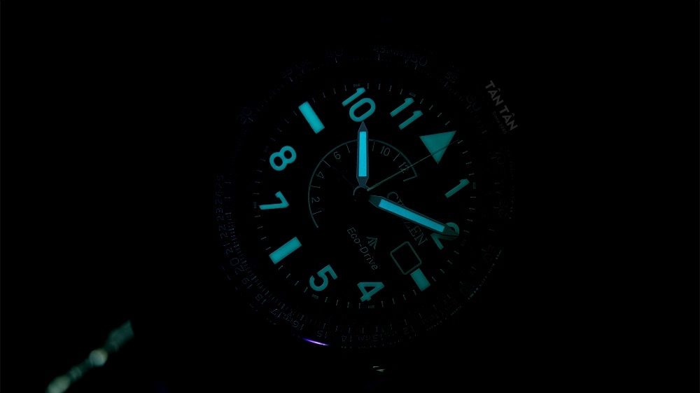 Citizen Eco-Drive BJ7138-04E: Chất phi công trên cổ tay 3 Citizen Eco-Drive BJ7138-04E: Chất phi công trên cổ tay