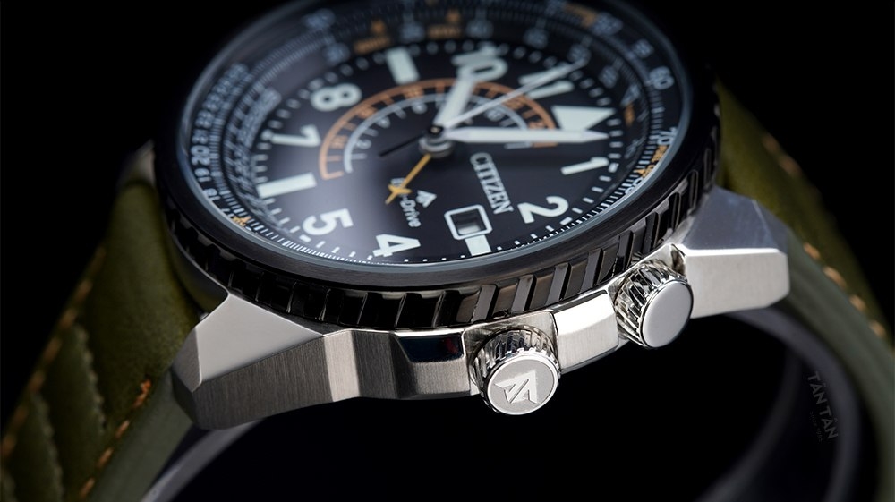 Citizen Eco-Drive BJ7138-04E: Chất phi công trên cổ tay 4 Citizen Eco-Drive BJ7138-04E: Chất phi công trên cổ tay