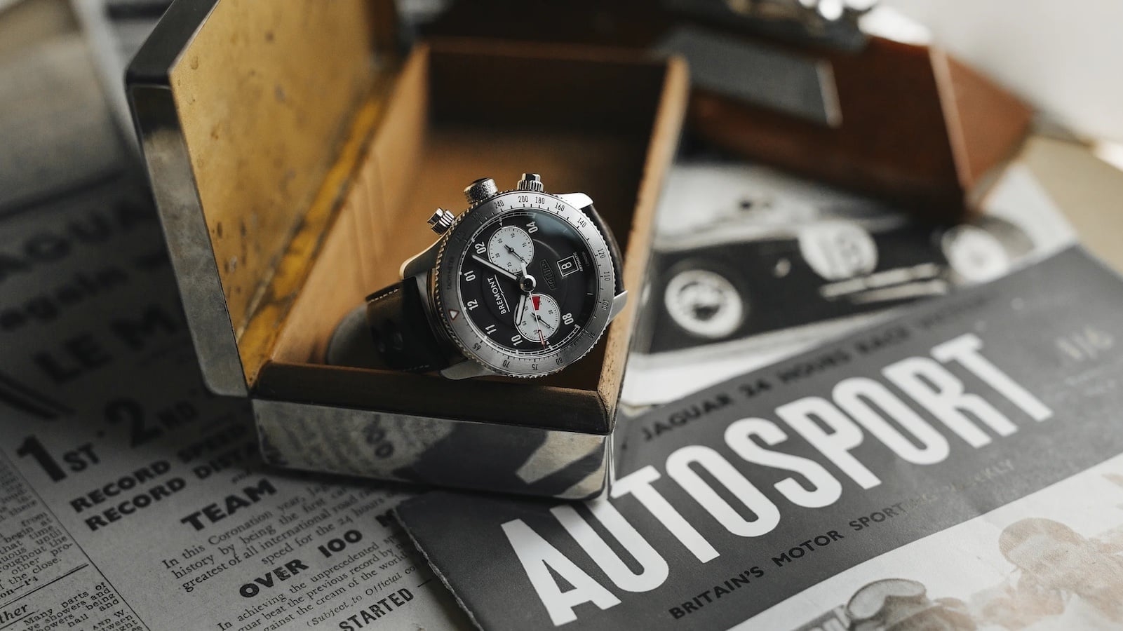 Bremont Jaguar C Type: Chiếc đồng hồ tôn vinh chiến thắng Le Mans 1953 1 Bremont Jaguar C Type: Chiếc đồng hồ tôn vinh chiến thắng Le Mans 1953