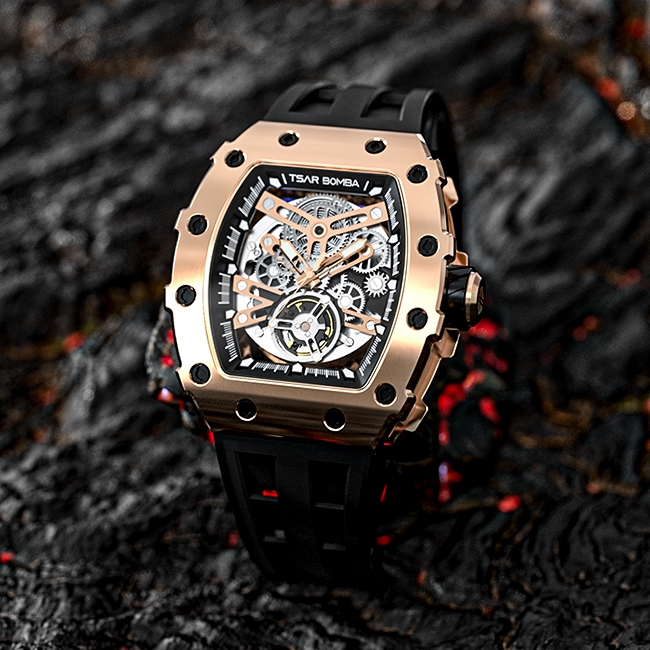 Tsar Bomba TB8208A-16: Cơ khí, hầm hố