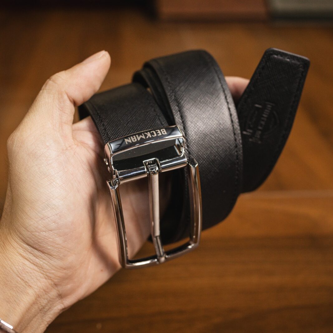 Dây nịt da Safiano Beckman: Cứu cánh cho cả set đồ