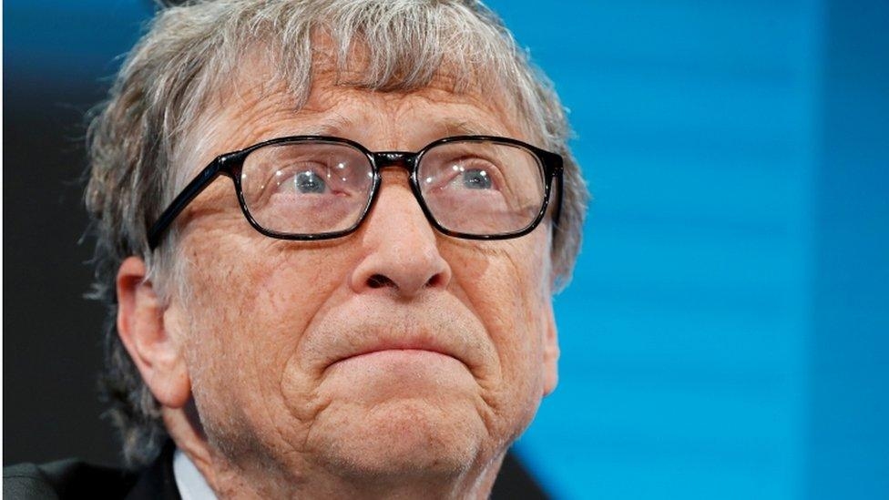 Bill Gates bất ngờ xin lỗi 2 Bill Gates bất ngờ xin lỗi