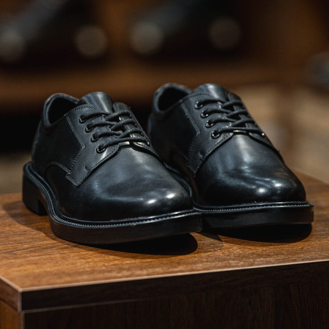 Giày Derby Classic Brandy Patina có đáng mua không?