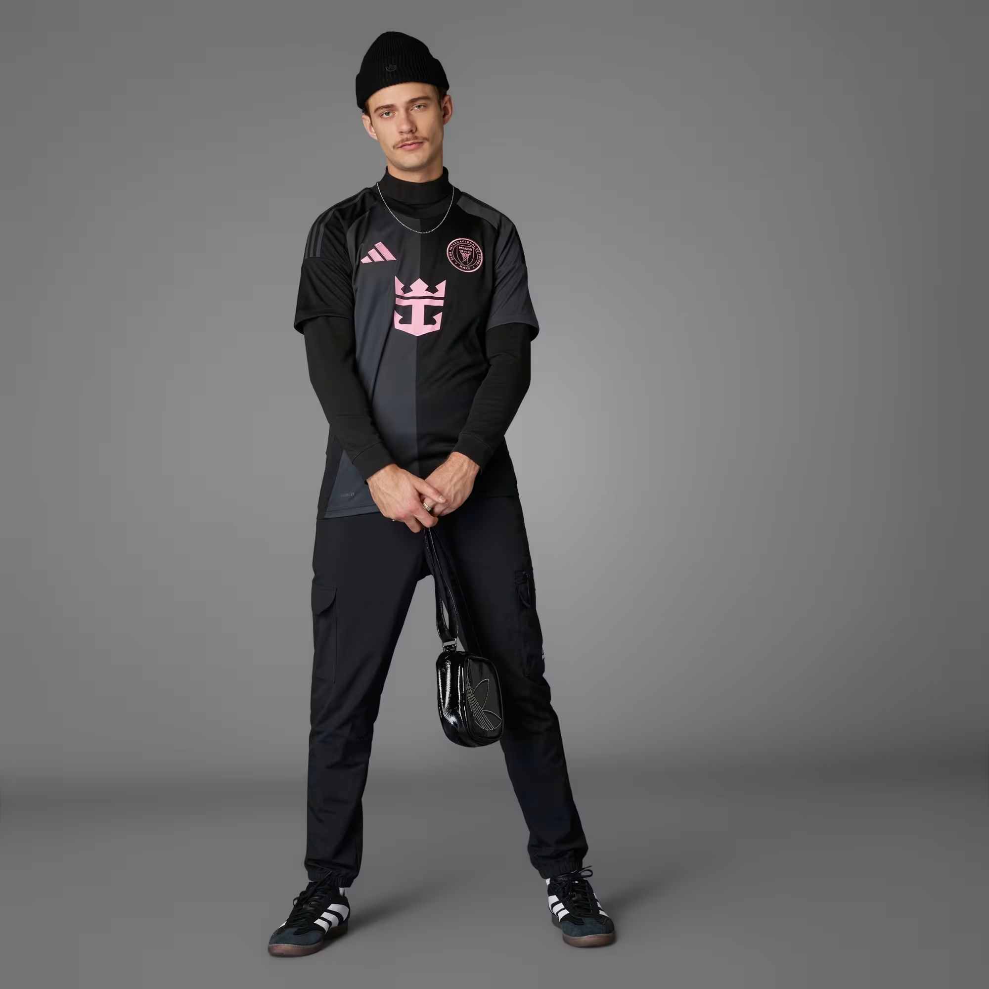 Áo đấu sân khách Inter Miami CF 25/26: Phản hồi từ các fan 3 Áo đấu sân khách Inter Miami CF 25/26: Phản hồi từ các fan