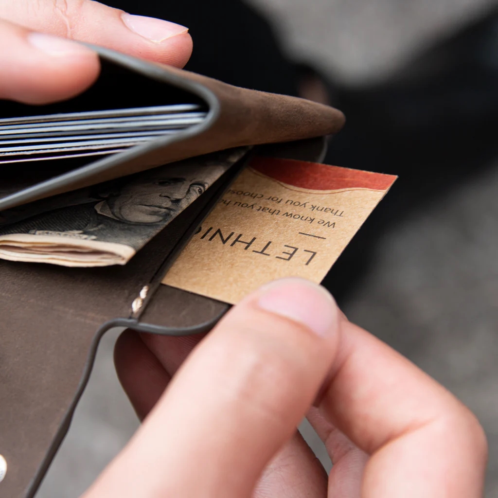 Ai nên mua ví Tactical Series 01?