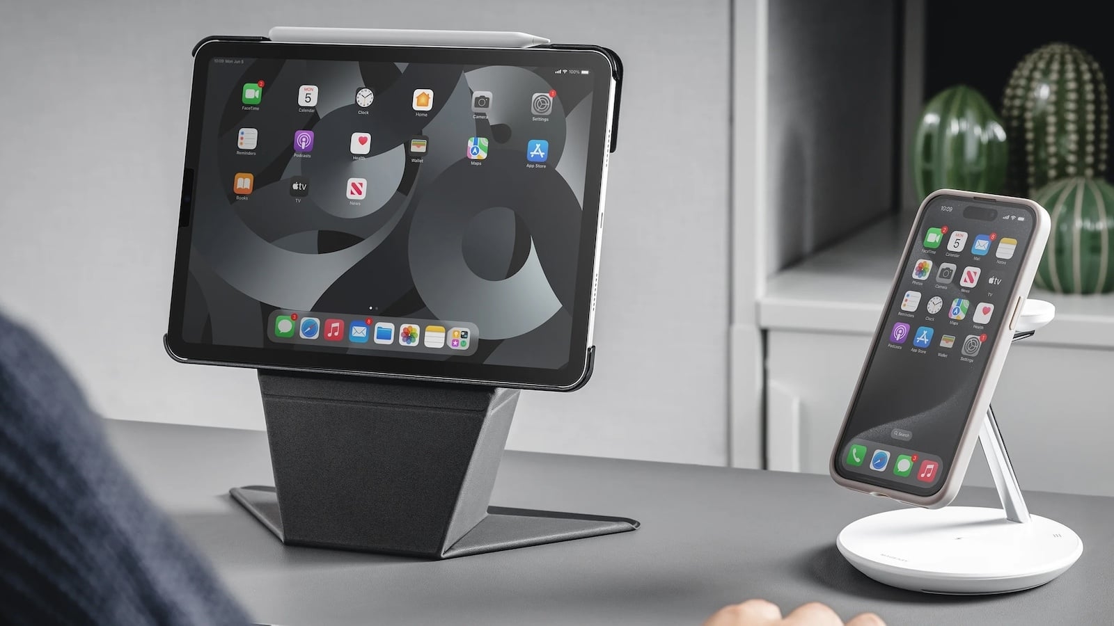 Mageasy Lift Folio: Ốp iPad gập là thành “bàn làm việc mini”