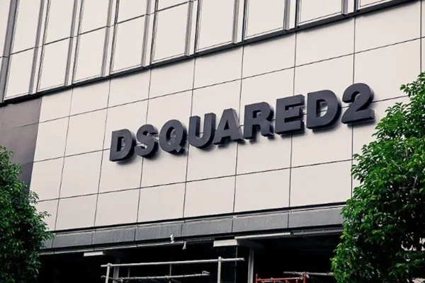 Review quần short Dsquared2 denim xanh đậm: Chất “Ý” không chỉ ở giá 1 Review quần short Dsquared2 denim xanh đậm: Chất “Ý” không chỉ ở giá