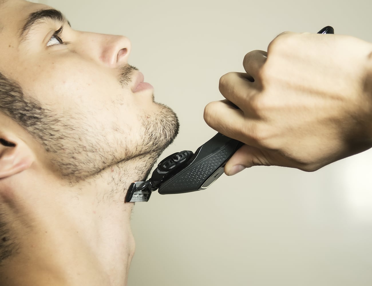 Trazor Multifunctional Shaving System: Cán dao cạo quốc dân, cân hết các loại lưỡi