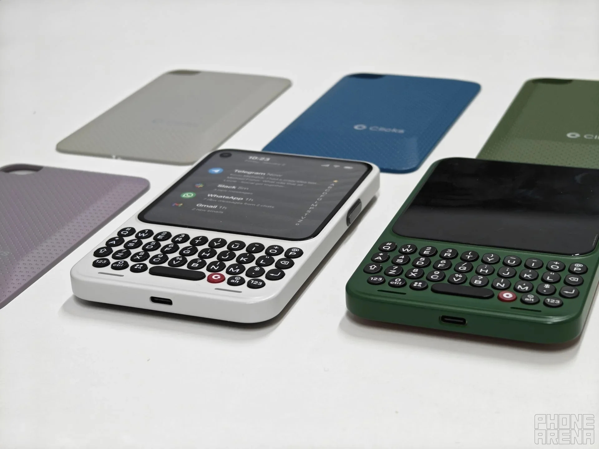 Điện thoại QWERTY 2026: Bàn phím vật lý trở lại