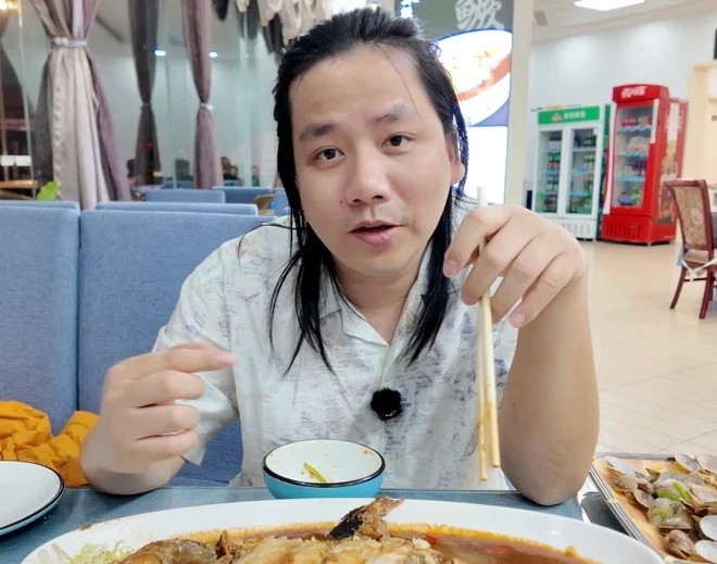 Khoa Pug và hành trình thay đổi sau khi tuyên bố “phá sản”