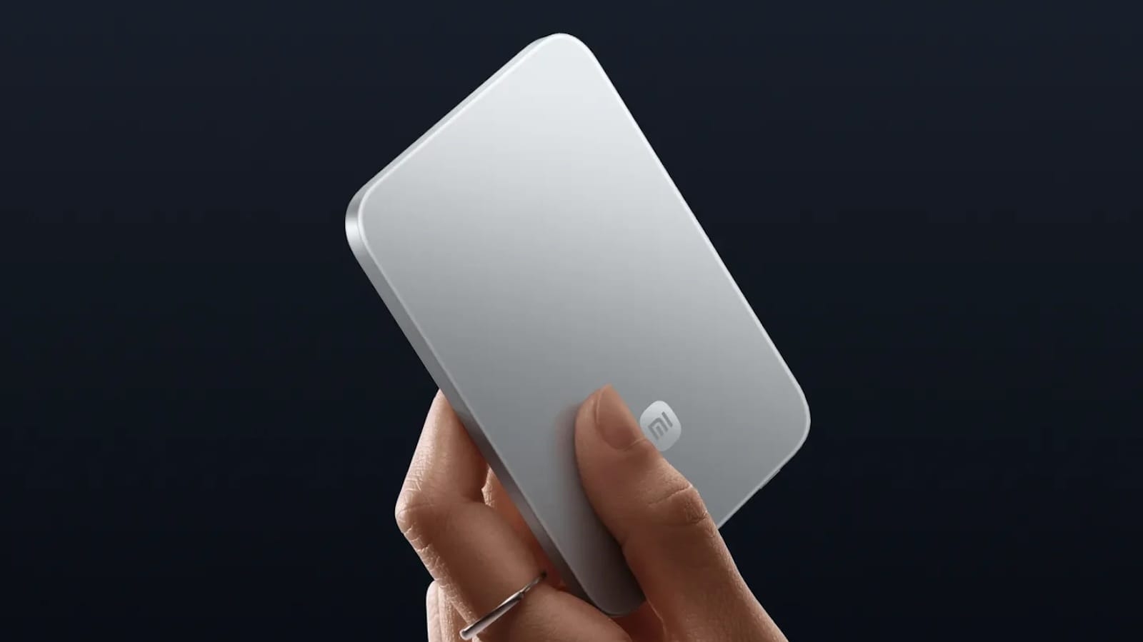 Pin dự phòng Xiaomi Ultrathin Magnetic Power Bank 5000 15W có ‘ngon’ không?