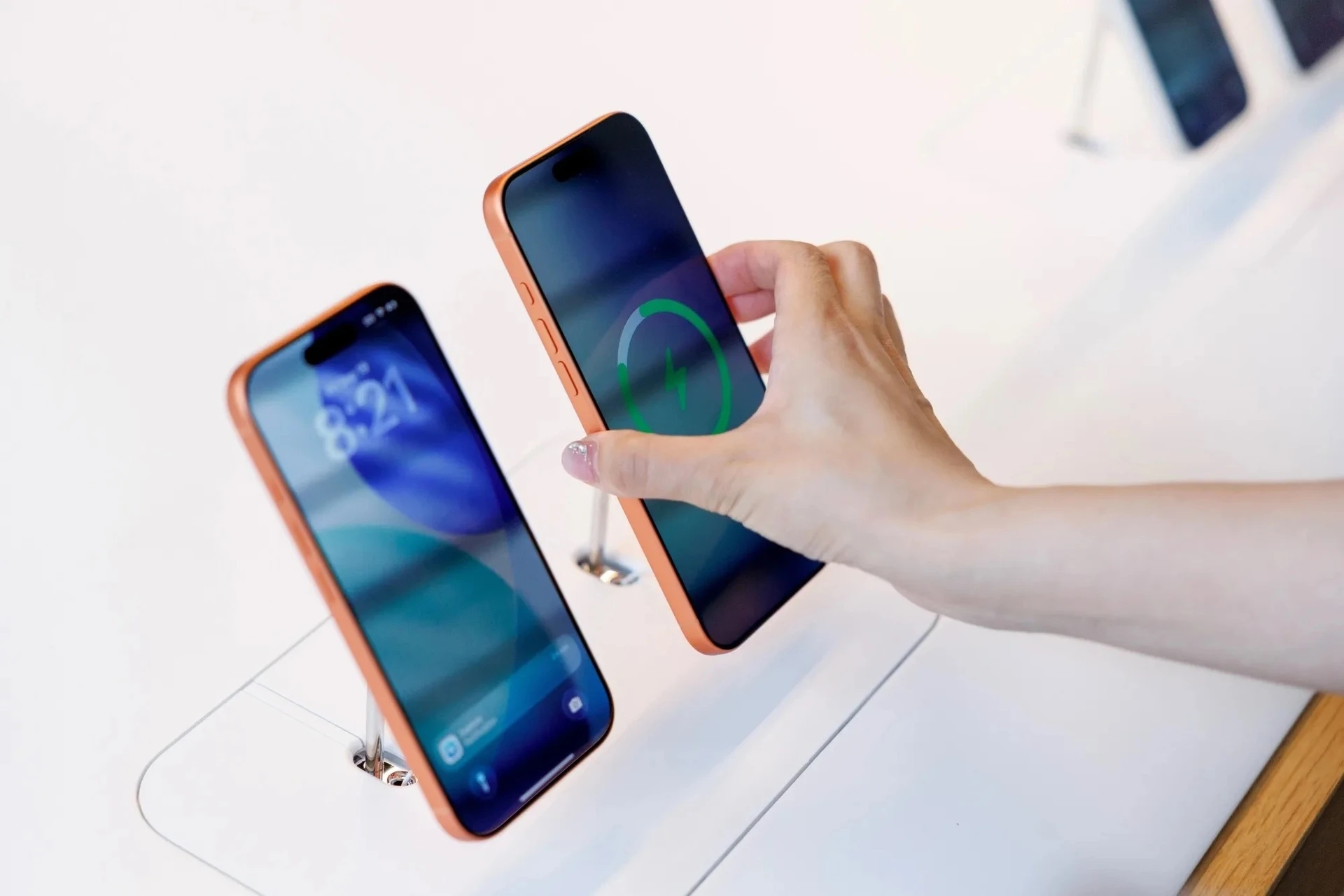 iPhone 18 có thể khiến cả thế giới Android mất ngủ