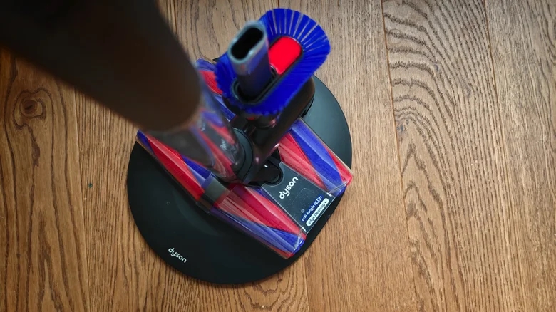 Máy hút bụi Dyson PencilVac Fluffycones đáng giá 15 triệu?