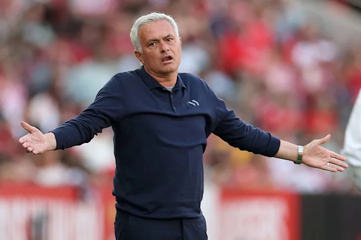 Mourinho ‘tái hôn’ với Real Madrid